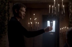 Résumé de l’épisode 9 saison 1  Reigning Pain in New Orleans Klaus